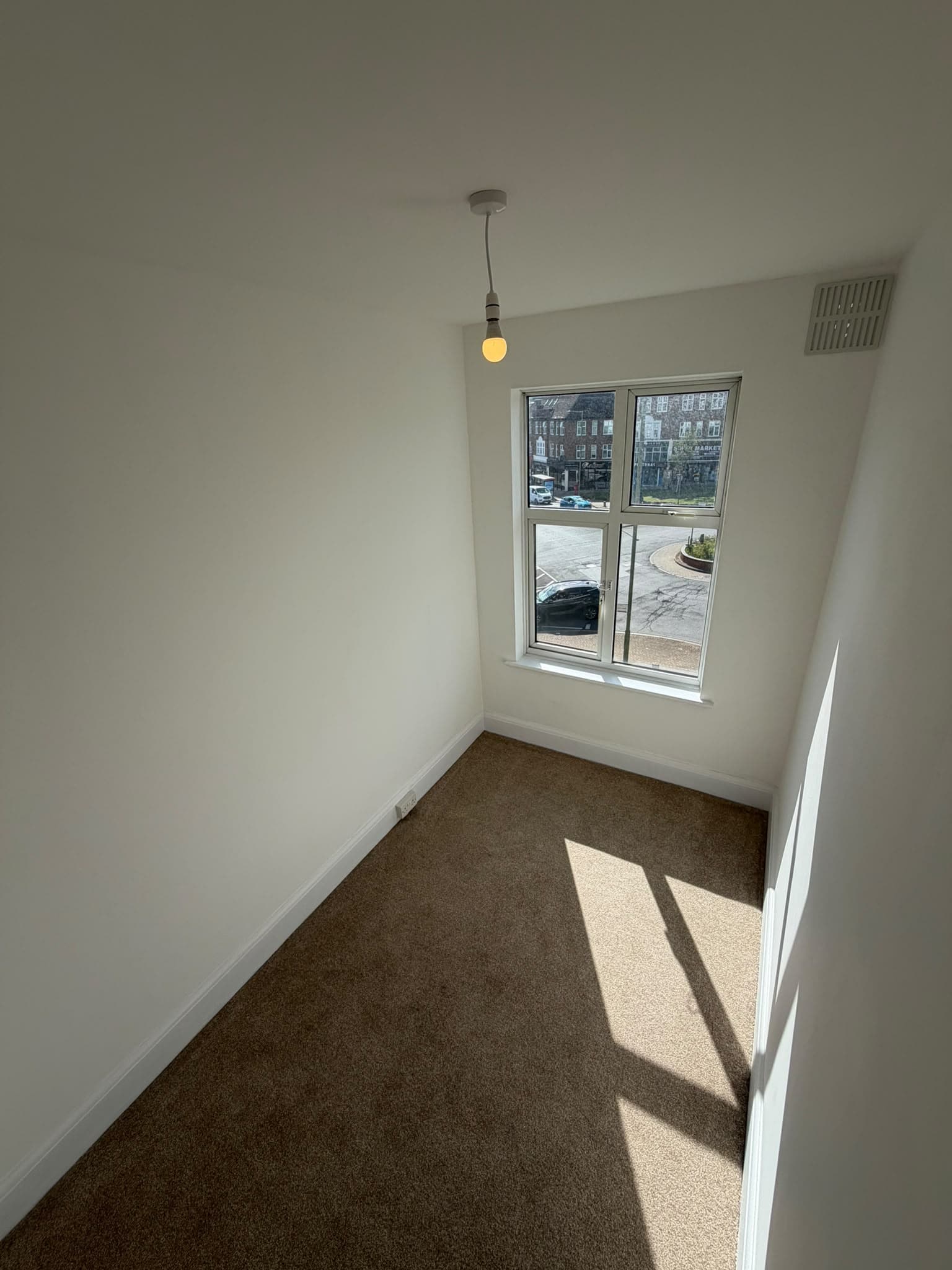 Hampden Square completed room 10