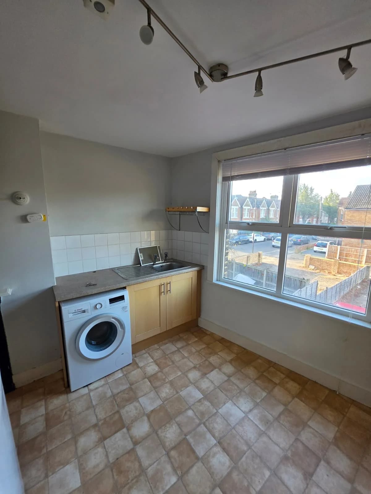 Lancaster Road kitchen before renovation